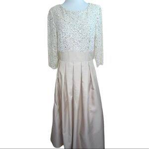 Jessica Howard Champagne Sequins Floral Lace Shantung Gown 10